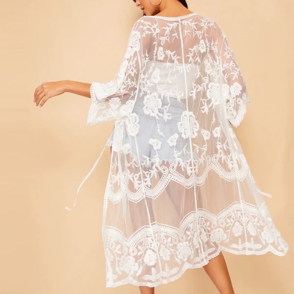 Gorgeous Lace Floral Embroidered Kimono - Picture 2 of 2